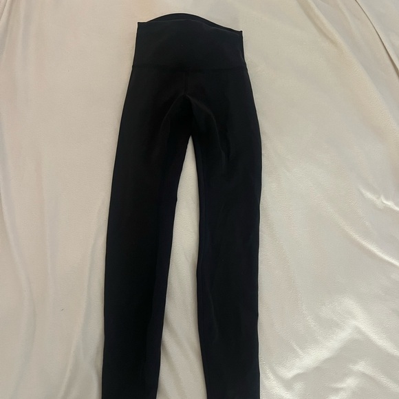 Wunder Under Train - Picture 2 of 5